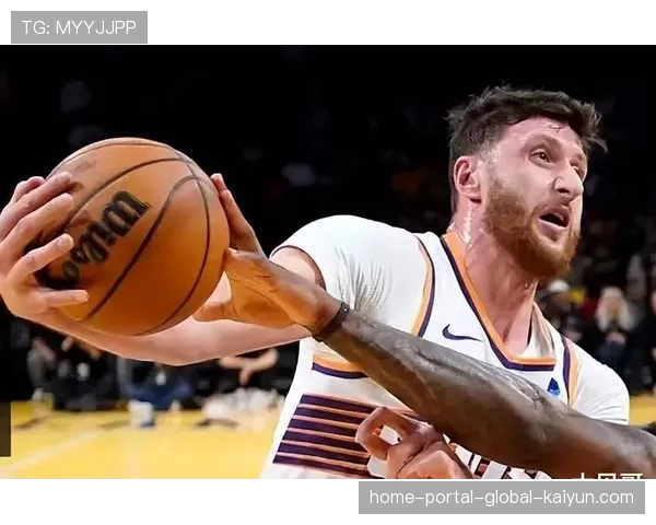 太阳努尔基奇护框率因移动缓慢下降 对手针对其防挡拆外扩能力猛攻 太阳努尔基奇护框率因移动缓慢下降 对手针对其防挡拆外扩能力猛攻